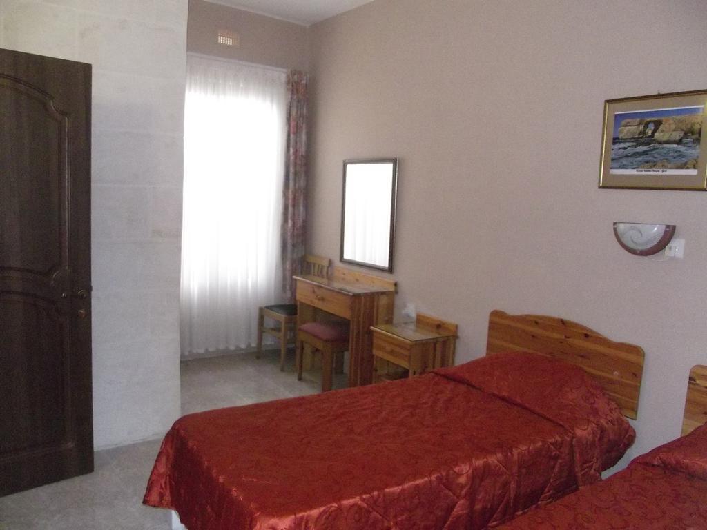 Sunset Seaview Accommodation Marsalforn Exterior foto