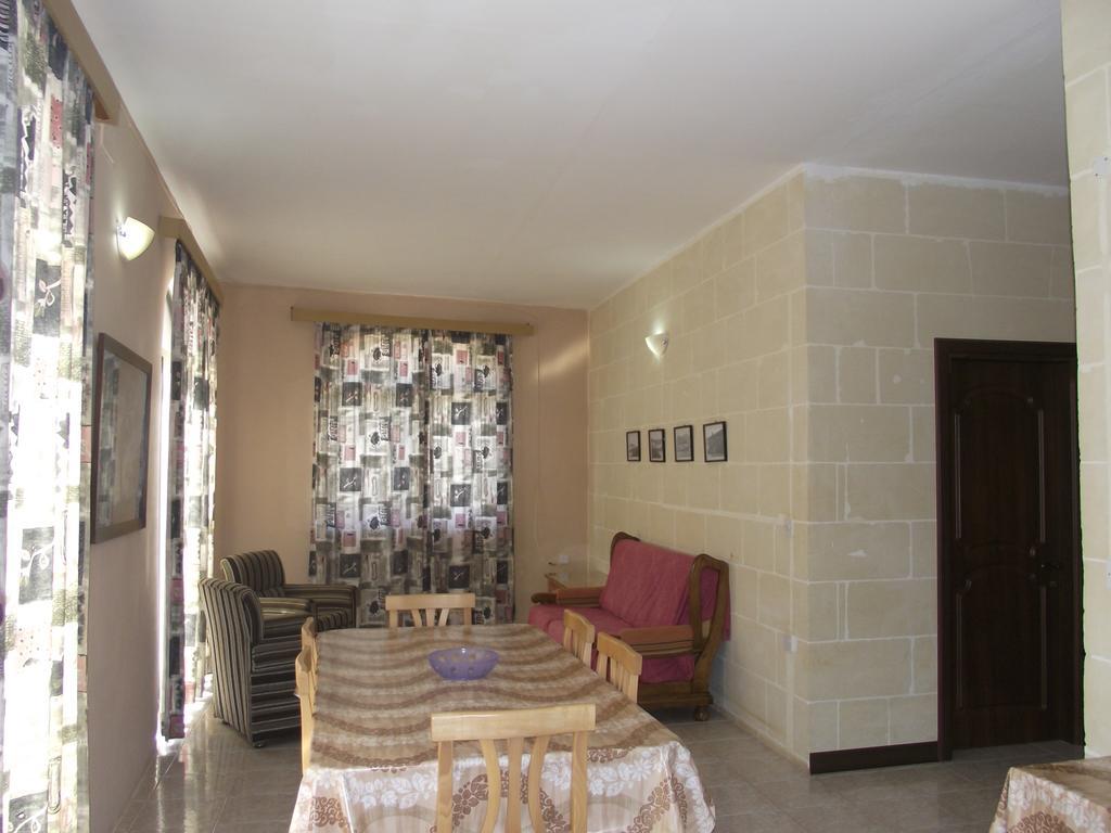 Sunset Seaview Accommodation Marsalforn Exterior foto
