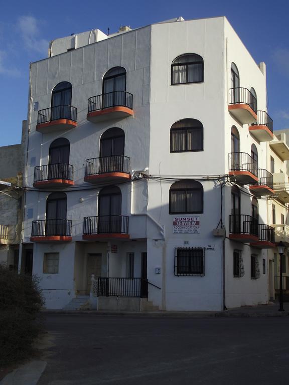 Sunset Seaview Accommodation Marsalforn Exterior foto