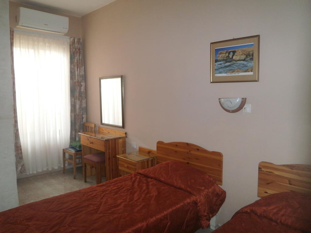Sunset Seaview Accommodation Marsalforn Exterior foto