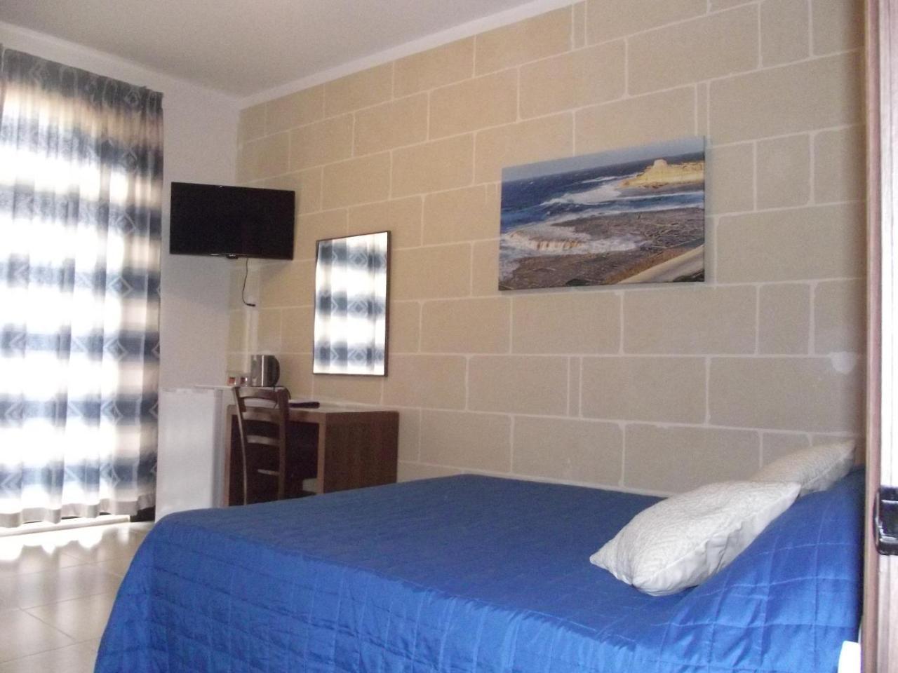 Sunset Seaview Accommodation Marsalforn Exterior foto