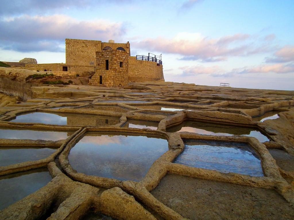 Sunset Seaview Accommodation Marsalforn Exterior foto