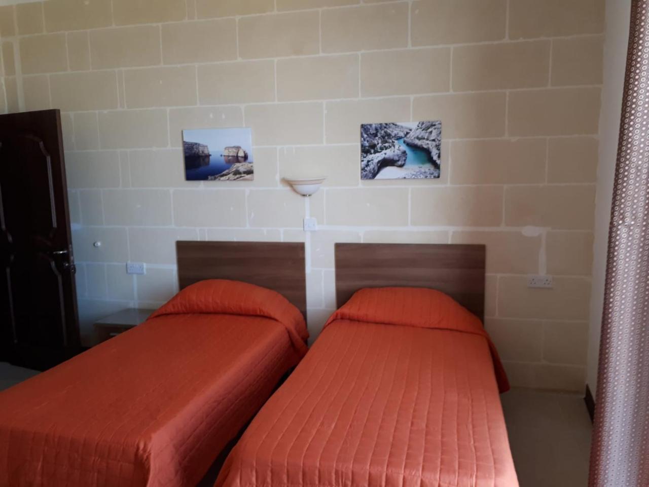 Sunset Seaview Accommodation Marsalforn Exterior foto