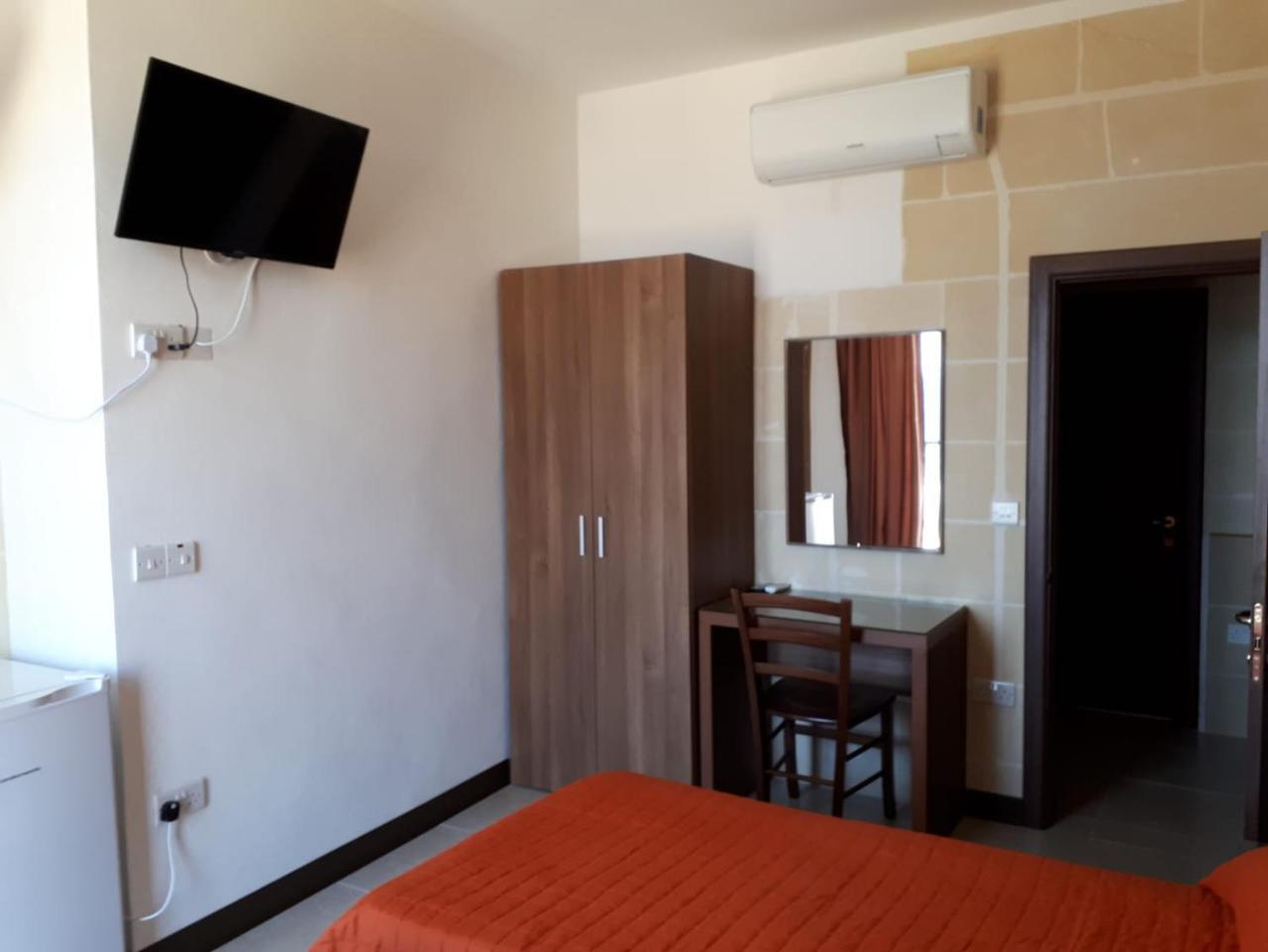 Sunset Seaview Accommodation Marsalforn Exterior foto