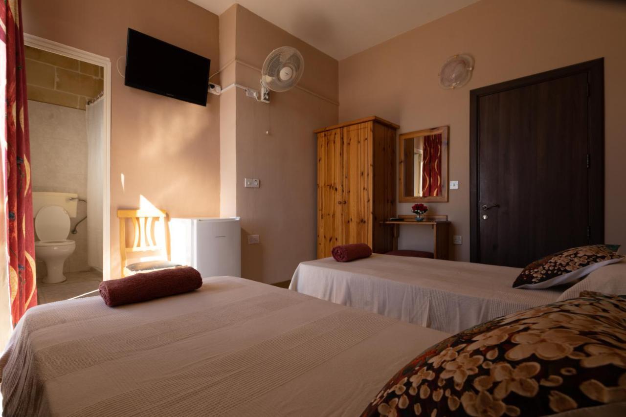 Sunset Seaview Accommodation Marsalforn Exterior foto